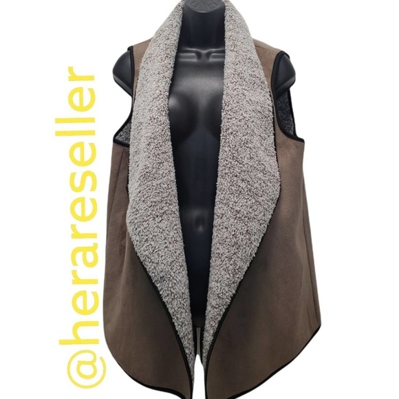 Talbots Jackets & Blazers - Talbots Brown Faux Sherpa Suede Vest Size Medium Petite